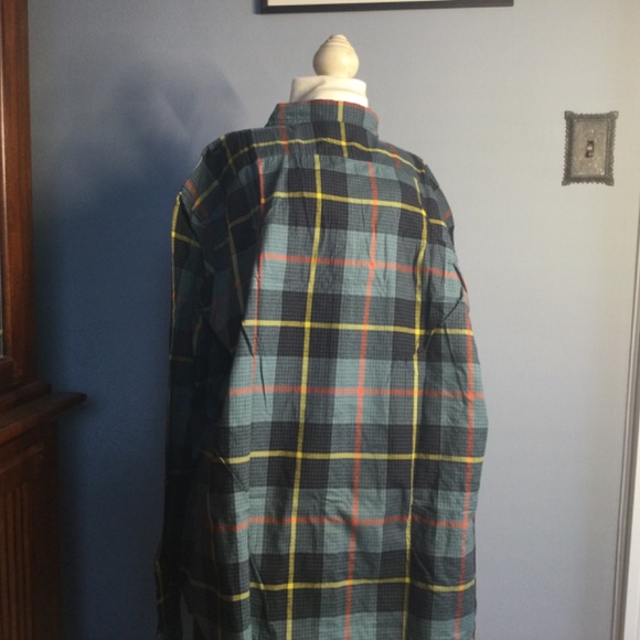 L.L. Bean Signature Mens Slim Fit Shirt. New In packaging - Picture 7 of 16